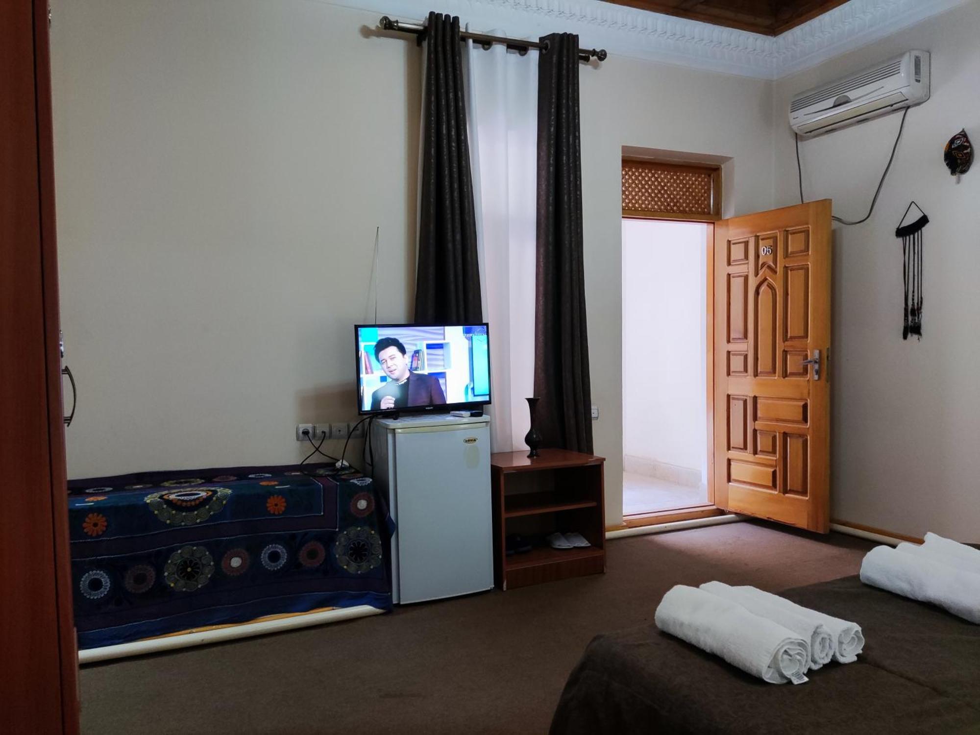 Boutique Hotel Ziyobaxsh Bukhara Esterno foto